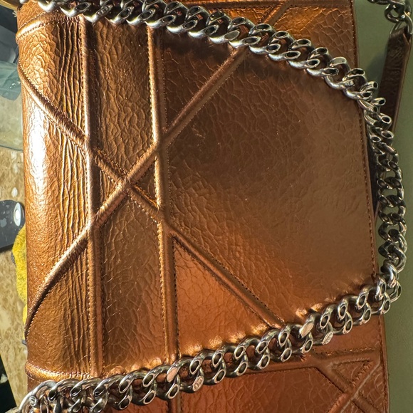 CHRISTIAN DIOR Rose Gold Diorama - Picture 17 of 17